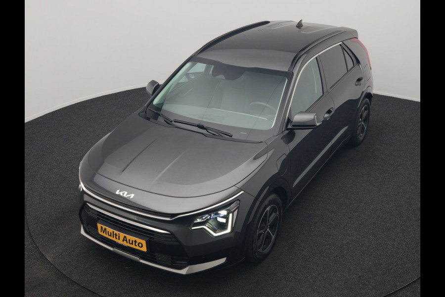 Kia Niro 1.6 GDi DynamicLine PHEV 182pk Dealer O.H. | Trekhaak Afn. | Adaptive Cruise | Camera | Sportstoelen & Stuur Verwarmd | Sfeerverlichting | Keyless | Apple Carplay | Navigatie | DAB | Plug In Hybrid |