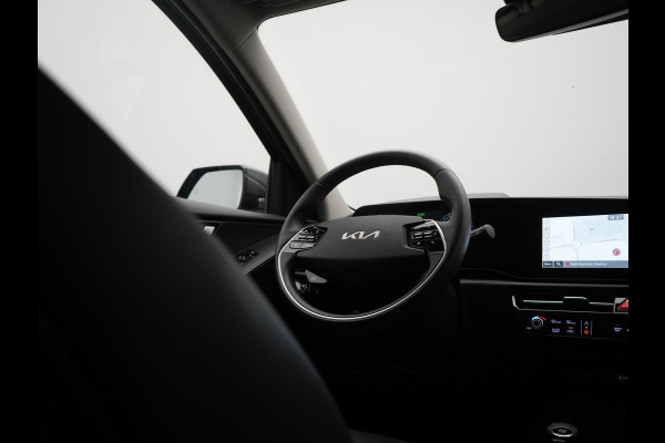 Kia Niro 1.6 GDi DynamicLine PHEV 182pk Dealer O.H. | Trekhaak Afn. | Adaptive Cruise | Camera | Sportstoelen & Stuur Verwarmd | Sfeerverlichting | Keyless | Apple Carplay | Navigatie | DAB | Plug In Hybrid |