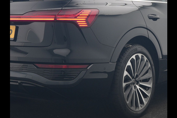 Audi Q8 e-tron 55 Quattro S Edition 114 kWh 408pk Dealer O.H. | Panodak | Luchtvering | Adaptive Cruise | Head Up | Bang & Olufsen | 360 Camera | Lederen Sportstoelen Verwarmd | Matrix LED | Keyless | Apple Carplay | Navigatie | DAB |
