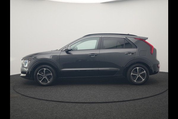 Kia Niro 1.6 GDi DynamicLine PHEV 182pk Dealer O.H. | Trekhaak Afn. | Adaptive Cruise | Camera | Sportstoelen & Stuur Verwarmd | Sfeerverlichting | Keyless | Apple Carplay | Navigatie | DAB | Plug In Hybrid |