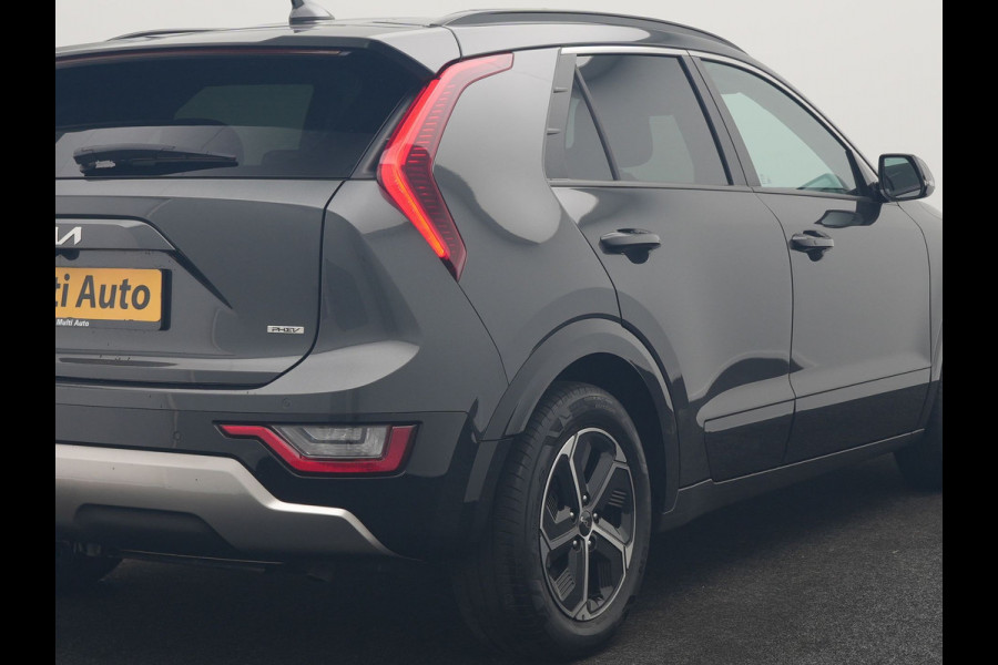Kia Niro 1.6 GDi DynamicLine PHEV 182pk Dealer O.H. | Trekhaak Afn. | Adaptive Cruise | Camera | Sportstoelen & Stuur Verwarmd | Sfeerverlichting | Keyless | Apple Carplay | Navigatie | DAB | Plug In Hybrid |