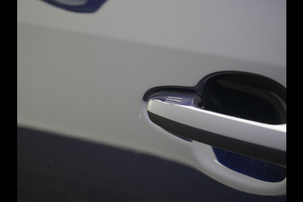 Toyota RAV4 FACELIFT 2.5 Style PHEV 306pk Dealer O.H. | Trekhaak Afn. | Adaptive Cruise | Camera | Apple Carplay | Sportstoelen & Stuur Verwarmd | Keyless | Blis | DAB | 19"L.M | Plug In Hybrid |
