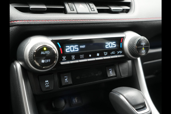 Toyota RAV4 FACELIFT 2.5 Style PHEV 306pk Dealer O.H. | Trekhaak Afn. | Adaptive Cruise | Camera | Apple Carplay | Sportstoelen & Stuur Verwarmd | Keyless | Blis | DAB | 19"L.M | Plug In Hybrid |