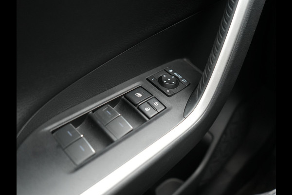 Toyota RAV4 FACELIFT 2.5 Style PHEV 306pk Dealer O.H. | Trekhaak Afn. | Adaptive Cruise | Camera | Apple Carplay | Sportstoelen & Stuur Verwarmd | Keyless | Blis | DAB | 19"L.M | Plug In Hybrid |