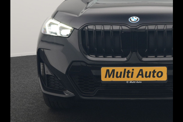 BMW X1 xDrive25e M Sport PHEV 245pk Dealer O.H. | Trekhaak Af Fabriek | Camera | Alcantara Sportstoelen Memory & Verwarmd | Adaptief Onderstel | Keyless | Sfeerverlichting | Adaptive LED | Widescreen Navi | DAB | Plug In Hybrid |