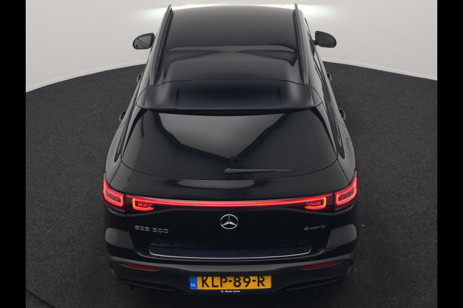 Mercedes-Benz EQB 300 4MATIC AMG Line 69,7 kWh 228pk Dealer O.H. | Trekhaak Af Fabriek | Camera | MBUX Widescreen Navi | Alcantara Sportstoelen Verwarmd | Sfeerverlichting | Night Pakket | Cruise Control | Virtual | DAB |