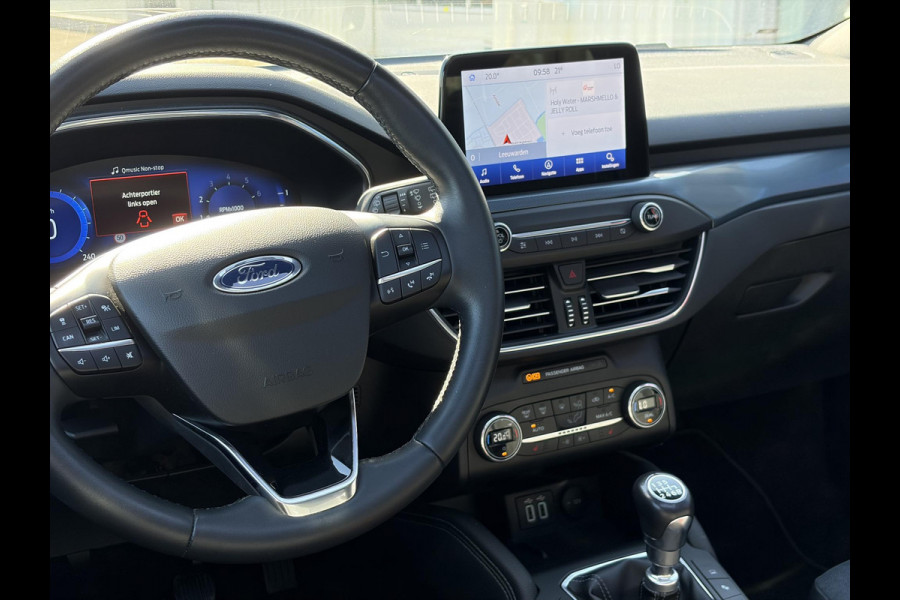 Ford FOCUS Wagon 1.0 EcoBoost Hybrid Active X Business 126.500 KM | Trekhaak | Navigatie | Panorama Dak