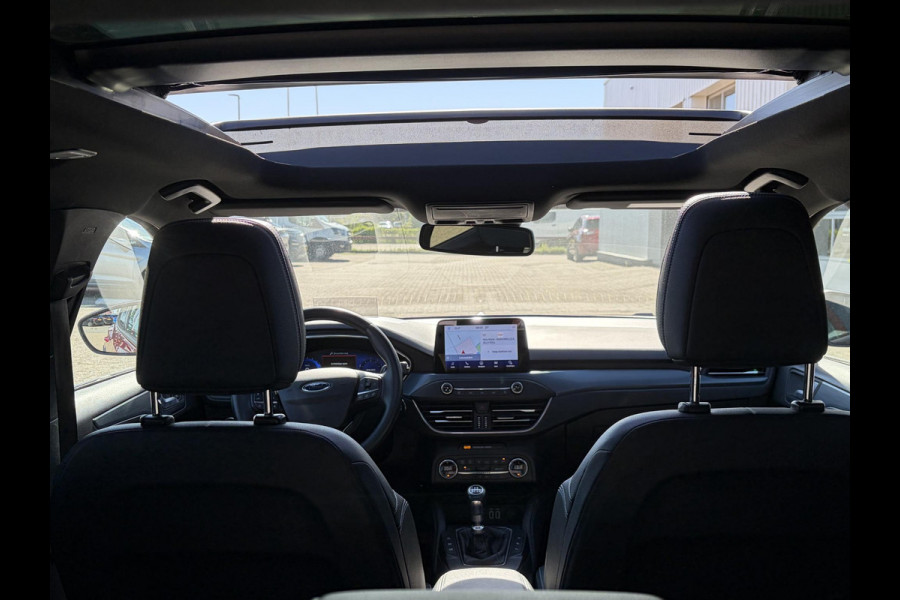Ford FOCUS Wagon 1.0 EcoBoost Hybrid Active X Business 126.500 KM | Trekhaak | Navigatie | Panorama Dak