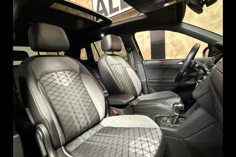 Volkswagen Tiguan 1.5 TSI Elegance | R line | Pano | Trekhaak | Stoel/Stuurverwarming | Carplay | Led