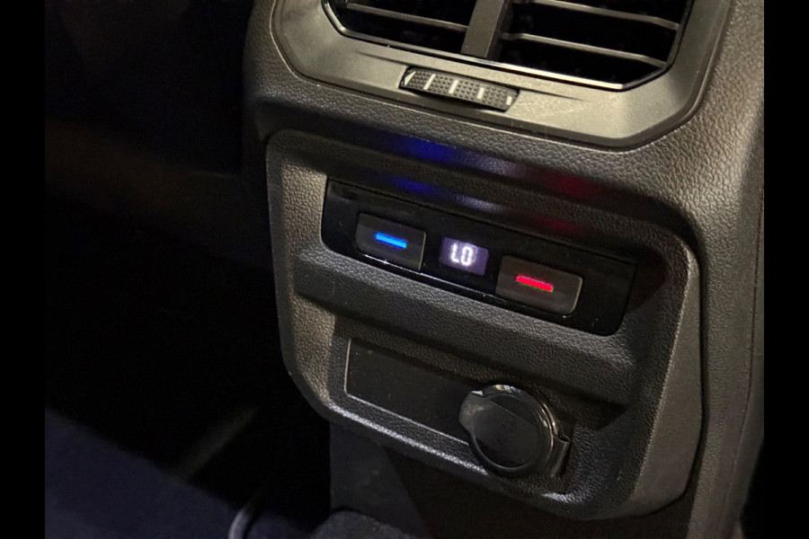 Volkswagen Tiguan 1.5 TSI Elegance | R line | Pano | Trekhaak | Stoel/Stuurverwarming | Carplay | Led