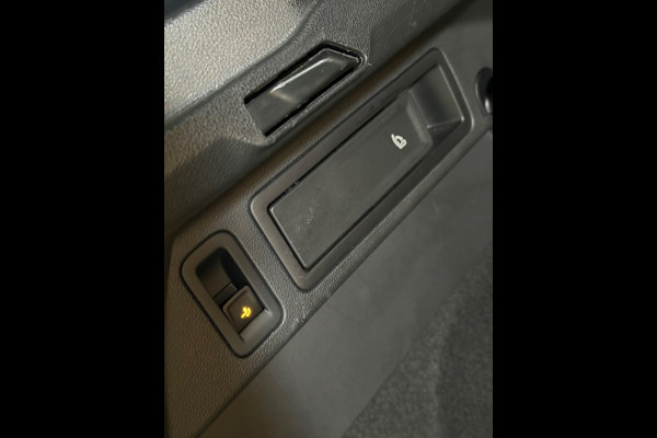Volkswagen Tiguan 1.5 TSI Elegance | R line | Pano | Trekhaak | Stoel/Stuurverwarming | Carplay | Led