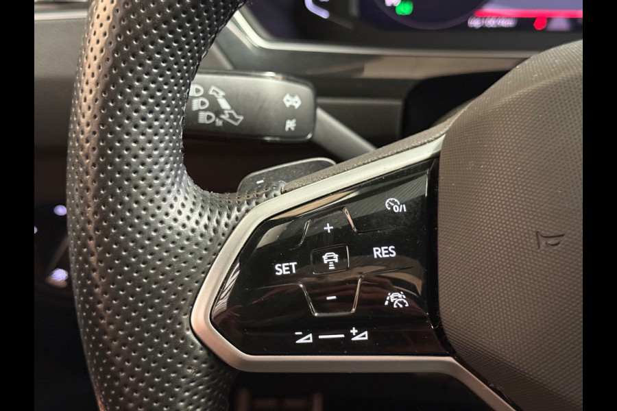 Volkswagen Tiguan 1.5 TSI Elegance | R line | Pano | Trekhaak | Stoel/Stuurverwarming | Carplay | Led
