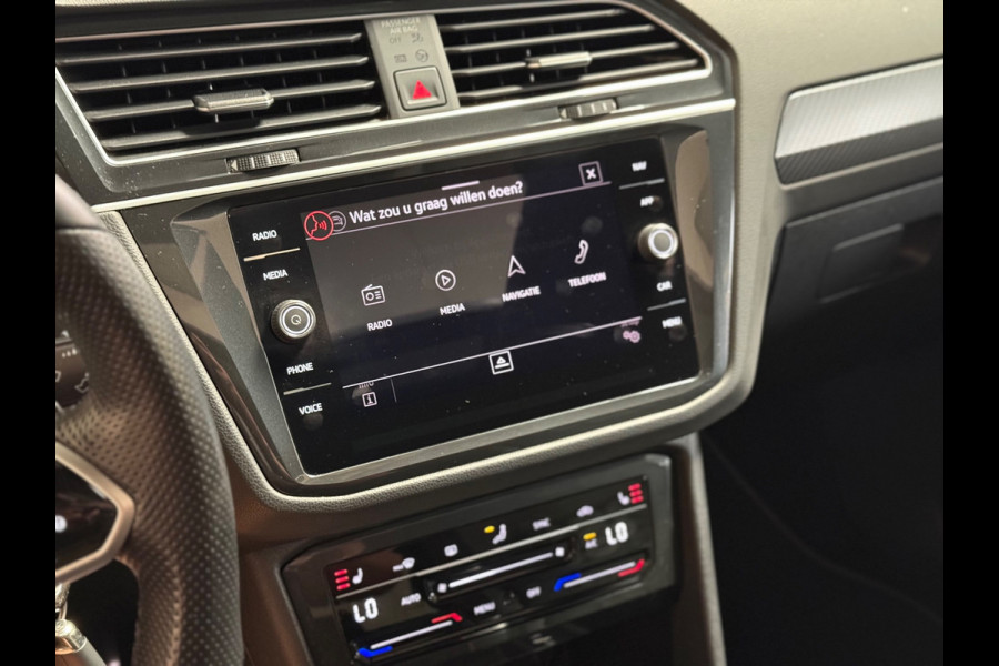 Volkswagen Tiguan 1.5 TSI Elegance | R line | Pano | Trekhaak | Stoel/Stuurverwarming | Carplay | Led