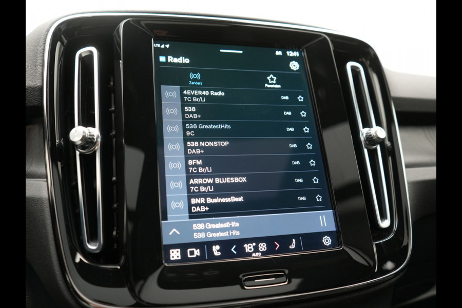 Volvo XC40 Recharge Twin Ultimate 78 kWh 408pk | Panodak | Adaptive Cruise | 360 Camera | Harman / Kardon | Lederen Sportstoelen Memory & Verwarmd | Blis | Keyless | Stuur Verwarmd | Google Assistent | Apple Carplay | DAB | 20"L.M |