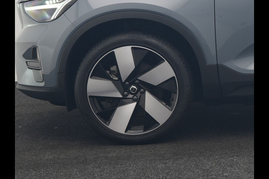 Volvo C40 Plus Recharge Pure Electric 69 kWh 231pk Dealer O.H. | Trekhaak Af Fabriek | Panodak | Adaptive Cruise | Camera | Alcantara Sportstoelen & Stuur Verwarmd | Keyless | Blis | Google Assistent | Apple Carplay | DAB |