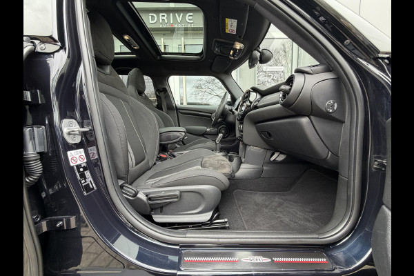 MINI 5-deurs 1.5 Cooper Dalston Edition JCW|Pano|H/K|Enigmatic Black