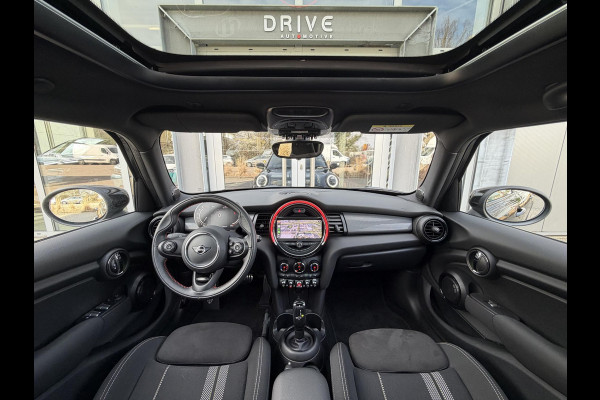 MINI 5-deurs 1.5 Cooper Dalston Edition JCW|Pano|H/K|Enigmatic Black