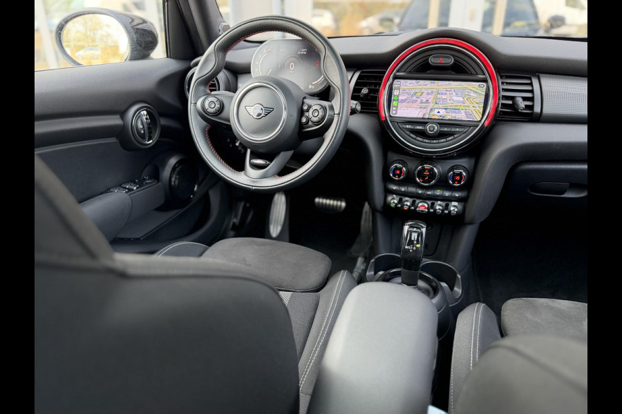 MINI 5-deurs 1.5 Cooper Dalston Edition JCW|Pano|H/K|Enigmatic Black