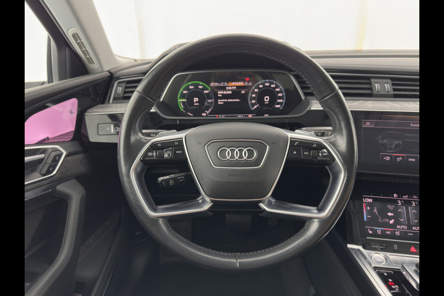 Audi e-tron 55 Quattro Advanced 95 kWh [ 3-Fase-11kW ] {SoH-91%} (INCL-BTW) *PANO | LEATHER | BANG&OLUFSEN | VIRTUAL-MIRRORS | HEAD-UP |  ADAPTIVE-CRUISE | FULL-LED | DIGI-COCKPIT | KEYLESS | MEMORY-PACK | TOPVIEW | HEATED-SPORTSEATS |  22''ALU*