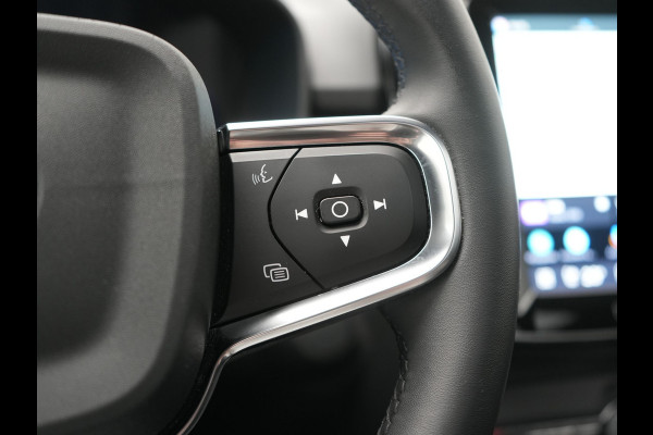 Volvo XC40 Single Motor Extended Range Ultimate 82 kWh 252pk Dealer O.H. | Panodak | Adaptive Cruise | 360 Camera | Harman / Kardon | Warmtepomp | Sportstoelen Memory & Verwarmd | Google Assistent | Keyless | Blis | Stuur Verwarmd | Apple Carplay | DAB | 19"L.M |