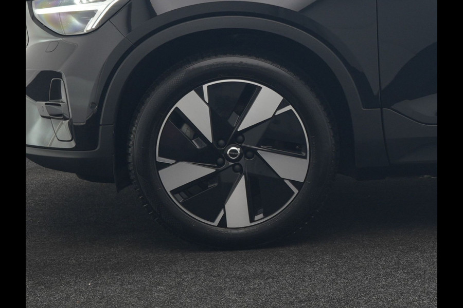 Volvo XC40 Single Motor Extended Range Ultimate 82 kWh 252pk Dealer O.H. | Panodak | Adaptive Cruise | 360 Camera | Harman / Kardon | Warmtepomp | Sportstoelen Memory & Verwarmd | Google Assistent | Keyless | Blis | Stuur Verwarmd | Apple Carplay | DAB | 19"L.M |