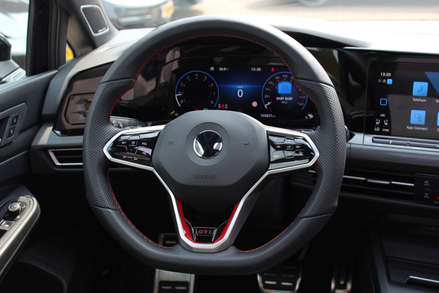 Volkswagen Golf 2.0 TSI GTI Clubsport / Full option! / Panoramadak / Camera / Head-up / Leder / Nurburgring / 19'' / Harman Kardon / Matrix LED / Stoelventilatie+Verwarming+Massage / Stuurverwarming / Dodehoek / DAB / ACC