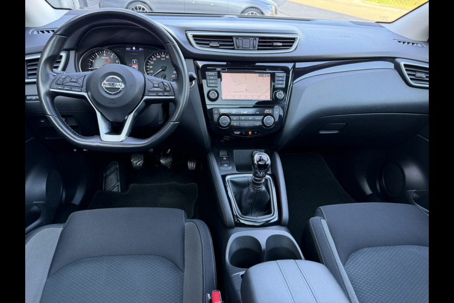 Nissan QASHQAI 1.3 DIG-T / 140 PK / Trekhaak / Panoramadak / Apple CarPlay-Andorid / 4 NIEUWE MICHELIN / NAVI + Camera / 1e Eigena