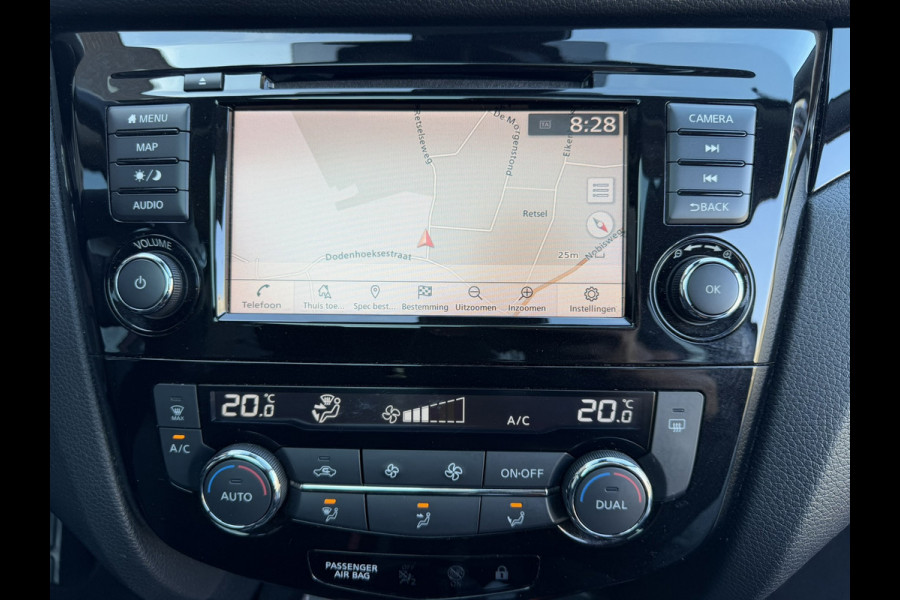 Nissan QASHQAI 1.3 DIG-T / 140 PK / Trekhaak / Panoramadak / Apple CarPlay-Andorid / 4 NIEUWE MICHELIN / NAVI + Camera / 1e Eigena
