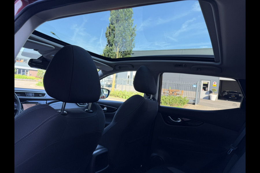 Nissan QASHQAI 1.3 DIG-T / 140 PK / Trekhaak / Panoramadak / Apple CarPlay-Andorid / 4 NIEUWE MICHELIN / NAVI + Camera / 1e Eigena