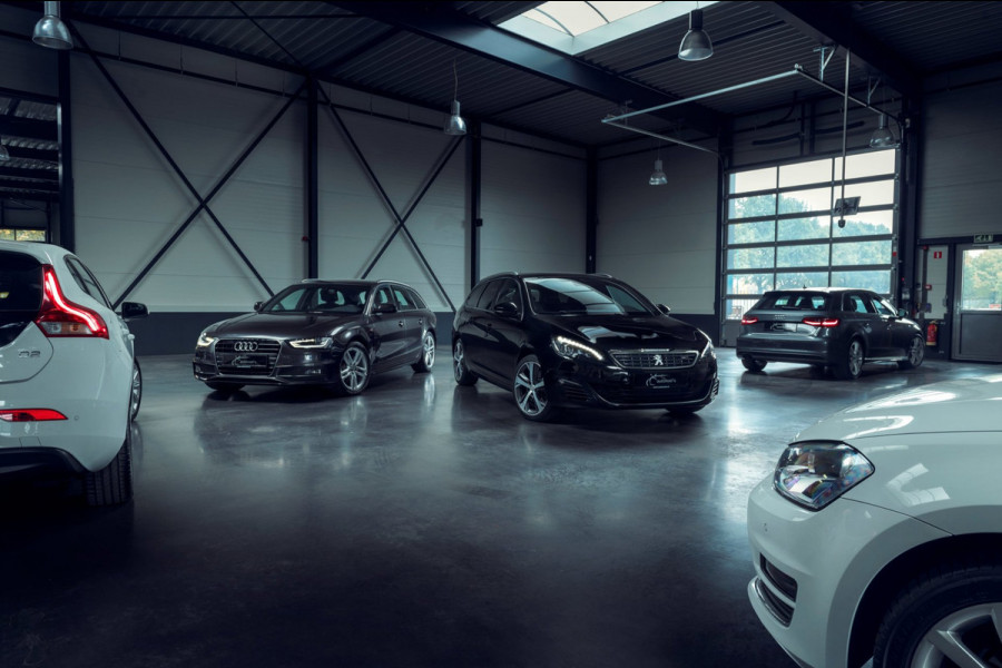 Nissan QASHQAI 1.3 DIG-T / 140 PK / Trekhaak / Panoramadak / Apple CarPlay-Andorid / 4 NIEUWE MICHELIN / NAVI + Camera / 1e Eigena
