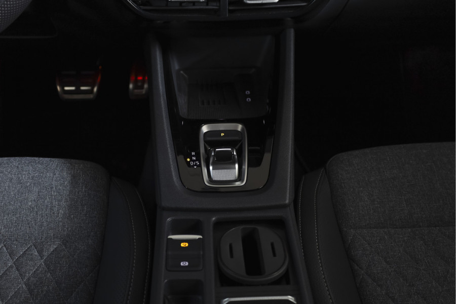 Škoda Octavia Combi 1.5 TSI MHEV 150 PK Sportline Business | S/K-Panodak | Elek. Trekhaak | Matrix Led | Adapt. Cruise | Winterpakket | 13 inch Navi | Camera | NAV + App. Connect | ECC | Elek. Klep | LM 18" | 5062