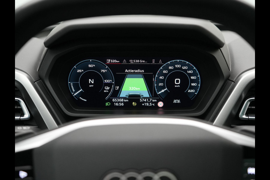 Audi Q4 e-tron 45 Quattro Edition 76,6 kWh 265pk Dealer O.H. | Panodak | Sonos Audio | Camera | Sfeerverlichting | Lederen Sportstoelen Verwarmd | Apple Carplay | Navigatie | DAB | 20"L.M |