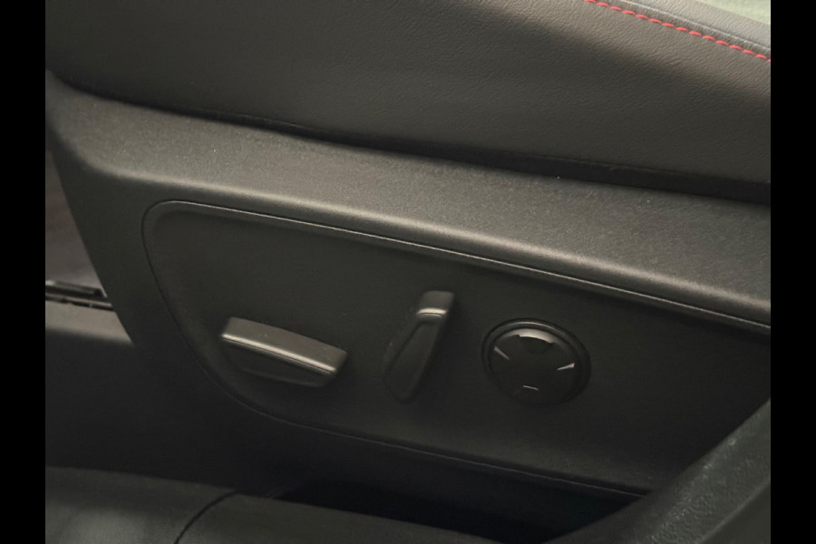 Ford Kuga 2.5 PHEV ST-Line X | Pano | Stuur/Stoelverwarming | HUD | Carplay | Camera