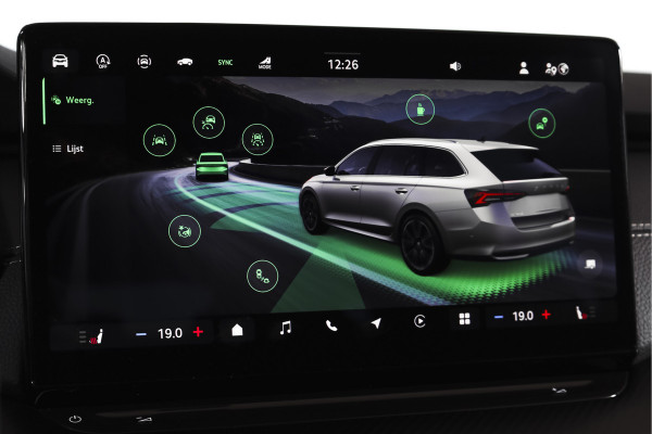 Škoda Octavia Combi 1.5 TSI MHEV 150 PK Sportline Business | Elek. Trekhaak | Matrix Led | Adapt. Cruise | Winterpakket | 13 inch Navi | Camera | NAV + App. Connect | ECC | Elek. Klep | LM 18" | 2748