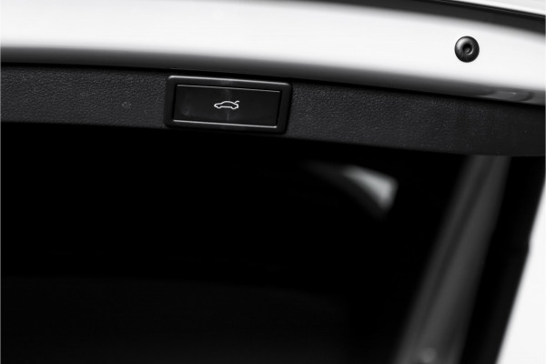 Škoda Octavia Combi 1.5 TSI MHEV 150 PK Sportline Business | Elek. Trekhaak | Matrix Led | Adapt. Cruise | Winterpakket | 13 inch Navi | Camera | NAV + App. Connect | ECC | Elek. Klep | LM 18" | 2748
