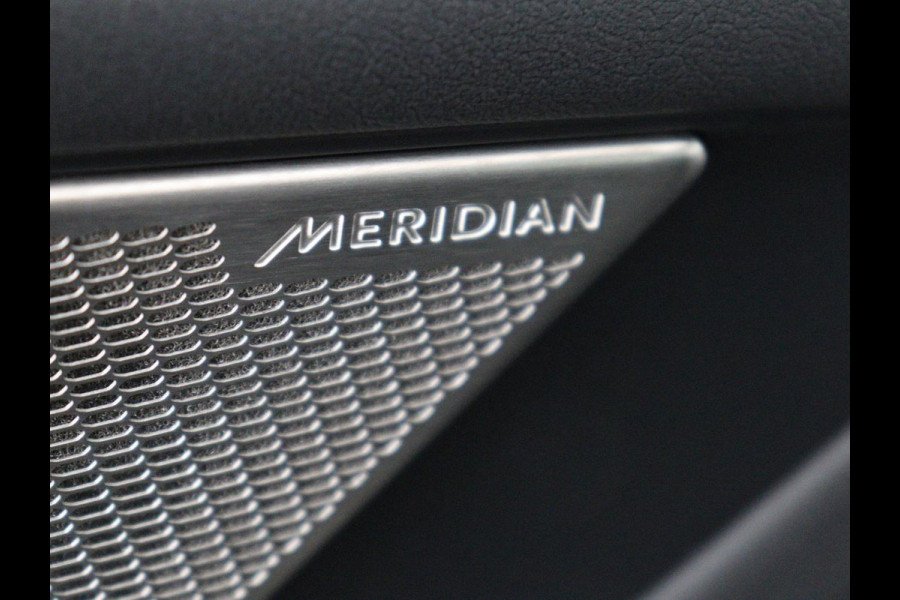 Jaguar I-PACE EV400 Business Edition S 90 kWh | SOH 94,2% | 55.300km NAP | Panoramadak | Leder | Stoelverwarming | Carplay | Camera | Meridian Surround | Stuurverwarming | Park Assist | Keyless | Full LED | Elektrische kofferklep | Navigatie | Verwarmde voorruit | 20'' lichtmetalen velgen | Origineel NL