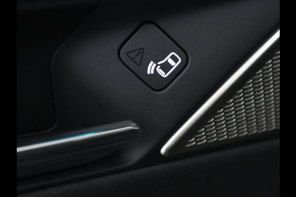 Jaguar I-PACE EV400 Business Edition S 90 kWh | SOH 94,2% | 55.300km NAP | Panoramadak | Leder | Stoelverwarming | Carplay | Camera | Meridian Surround | Stuurverwarming | Park Assist | Keyless | Full LED | Elektrische kofferklep | Navigatie | Verwarmde voorruit | 20'' lichtmetalen velgen | Origineel NL