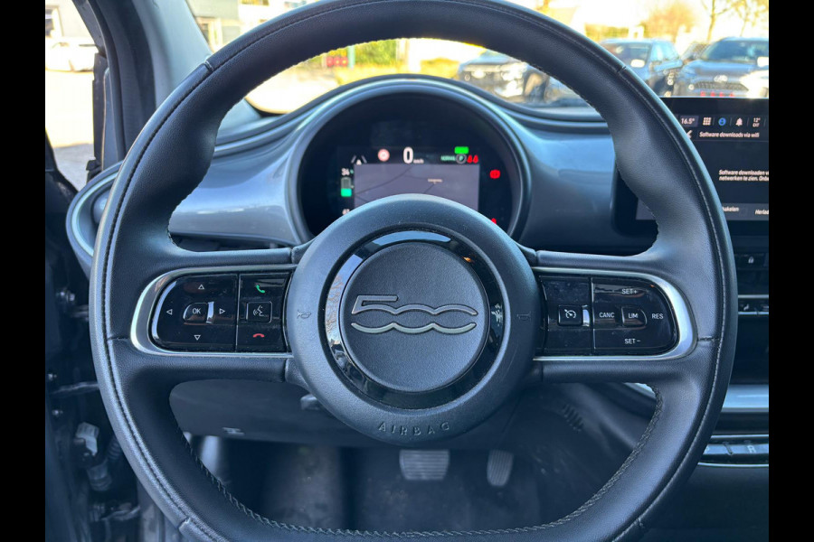 Fiat 500 3+1 Icon SOH 100% 42 kWh 100% Electrisch, Parkeer sensoren achter, DAB radio, Extra achterdeur rechts