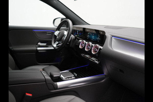 Mercedes-Benz EQA 250+ Business Line 74 kWh LONG RANGE 191pk Dealer O.H. | MBUX Widescreen Navi | Camera | Sfeerverlichting | 18"L.M | Sportstoelen Verwarmd | Apple Carplay | Cruise Control | Navigatie | DAB |