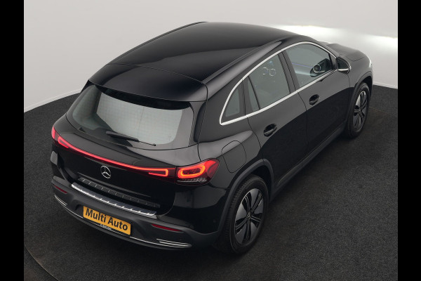 Mercedes-Benz EQA 250+ Business Line 74 kWh LONG RANGE 191pk Dealer O.H. | MBUX Widescreen Navi | Camera | Sfeerverlichting | 18"L.M | Sportstoelen Verwarmd | Apple Carplay | Cruise Control | Navigatie | DAB |