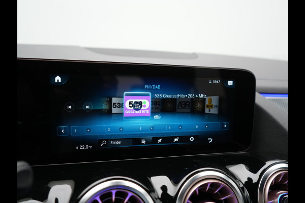 Mercedes-Benz EQA 250+ Business Line 74 kWh LONG RANGE 191pk Dealer O.H. | MBUX Widescreen Navi | Camera | Sfeerverlichting | 18"L.M | Sportstoelen Verwarmd | Apple Carplay | Cruise Control | Navigatie | DAB |
