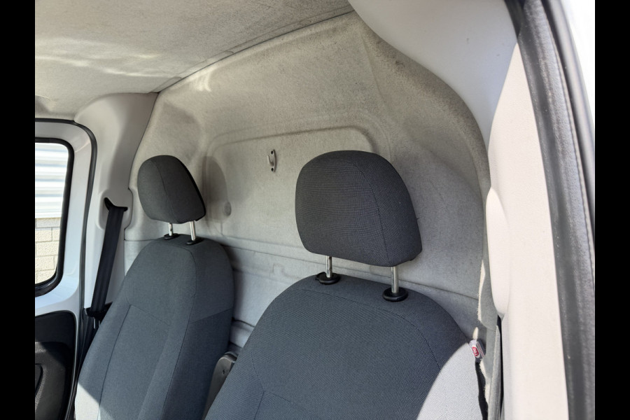Fiat Fiorino 1.3 MJ Adventure / vaste prijs rijklaar € 9.950 ex btw / lease vanaf € 168 / euro 6 / bpm vrij / zilver metallic / airco / cruise / navi / schuifdeur / pdc achter !