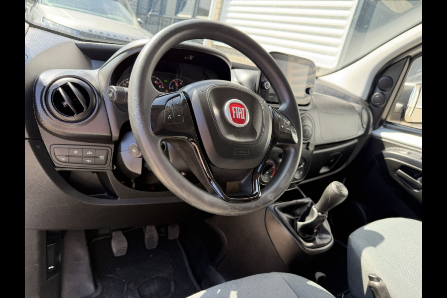 Fiat Fiorino 1.3 MJ Adventure / vaste prijs rijklaar € 9.950 ex btw / lease vanaf € 168 / euro 6 / bpm vrij / zilver metallic / airco / cruise / navi / schuifdeur / pdc achter !