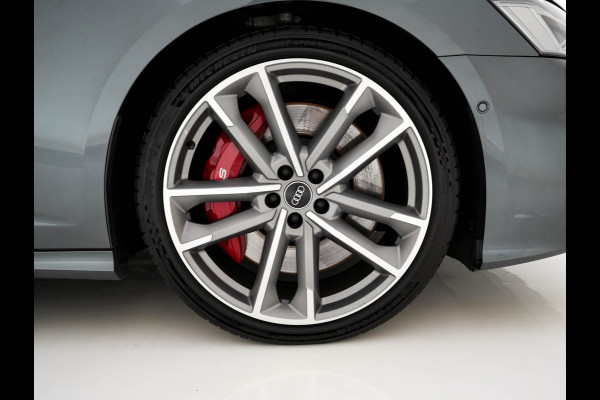 Audi S6 Avant TDI Quattro Aut. *LEATHER-ALCANTARA | MATRIX-LED | ADAPTIVE-CRUISE | BLINDSPOT | TOPVIEW | MEMORY-PACK | HEATED-SPORTSEATS | KEYLESS | DIGI-COCKPIT | SHIFTPADDLES | NAVI-FULLMAP | DAB | ECC | PDC | 21'