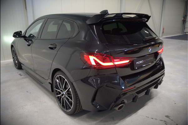 BMW 1-serie M135i xDrive High Executive Edition | M Performance | Stoelverwarming | Cruise Control | Adaptive LED | Ambiance Verlichting | HIFI | Grootlichtassistent | M Sport Remmen