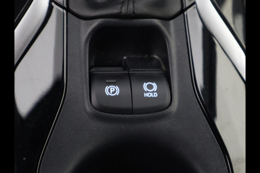 Toyota Corolla Cross 2.0 High Power Hybrid First Edition | Stoelverwarming | Navigatie | Half Leder | Apple Carplay & AndroidAUTO | 1e eigenaar |