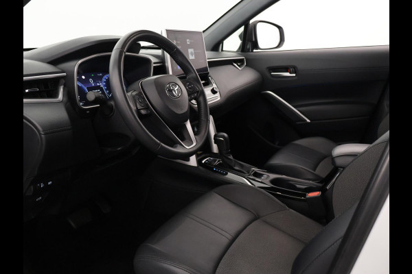 Toyota Corolla Cross 2.0 High Power Hybrid First Edition | Stoelverwarming | Navigatie | Half Leder | Apple Carplay & AndroidAUTO | 1e eigenaar |