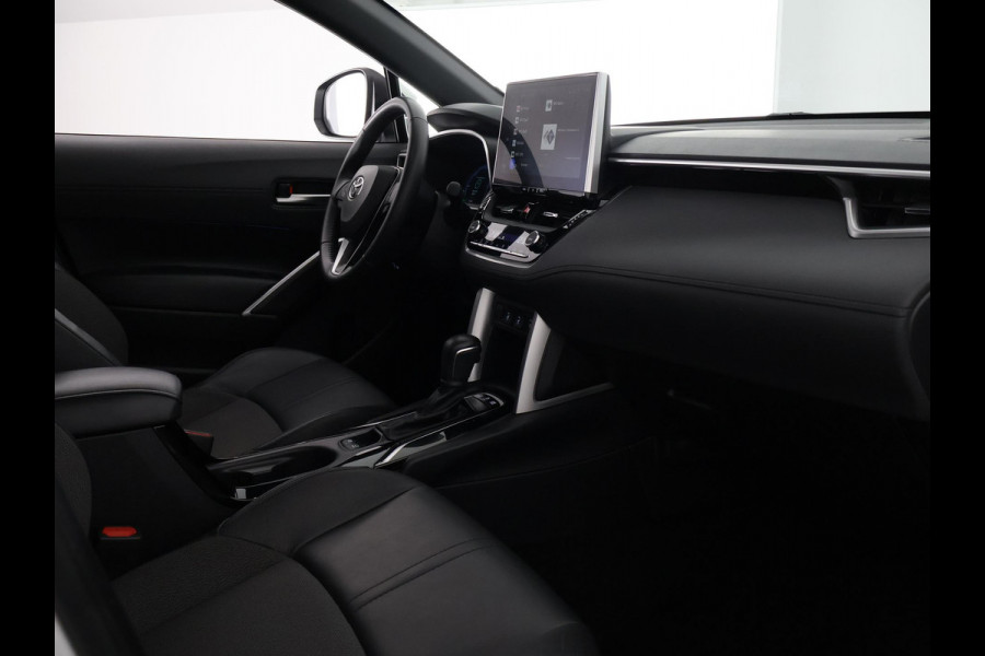 Toyota Corolla Cross 2.0 High Power Hybrid First Edition | Stoelverwarming | Navigatie | Half Leder | Apple Carplay & AndroidAUTO | 1e eigenaar |