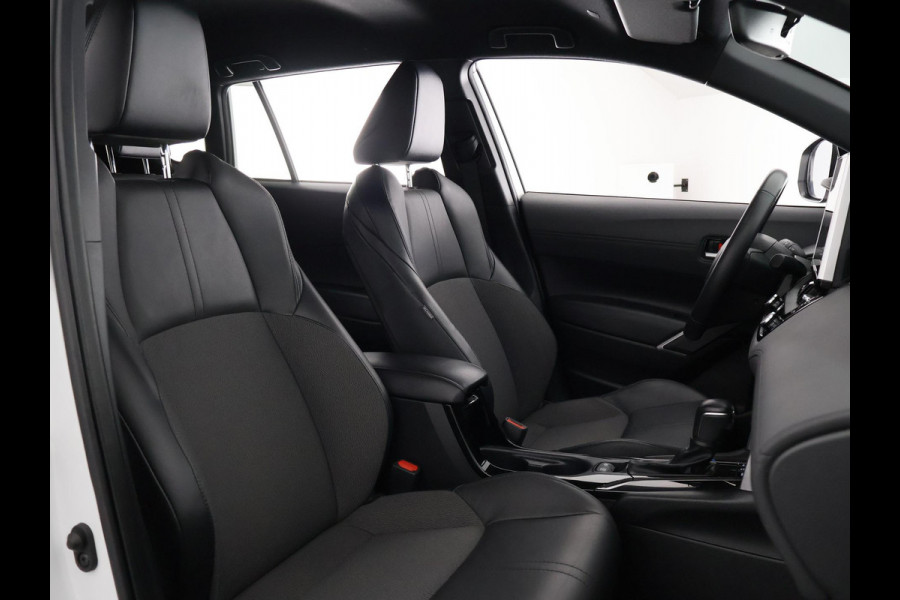 Toyota Corolla Cross 2.0 High Power Hybrid First Edition | Stoelverwarming | Navigatie | Half Leder | Apple Carplay & AndroidAUTO | 1e eigenaar |