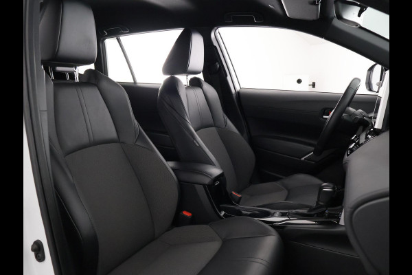 Toyota Corolla Cross 2.0 High Power Hybrid First Edition | Stoelverwarming | Navigatie | Half Leder | Apple Carplay & AndroidAUTO | 1e eigenaar |